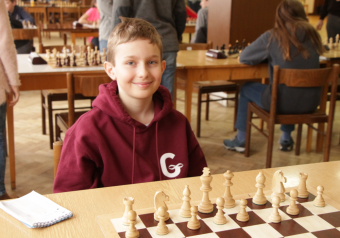 Dvojnásobný postup na Krajském přeboru škol v šachu! ps3XBhNY93.png.