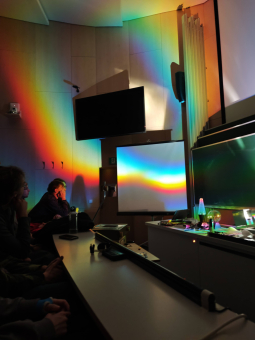 Fyzika naživo: Tři třídy, tři témata a spousta pokusů na Matfyzu IMG_20260205_114250.jpg.