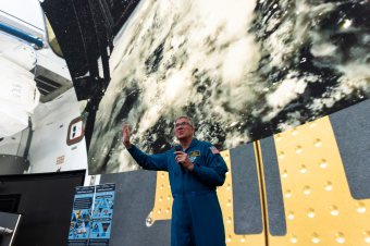 Jírovcovka mezi kosmonauty Nasa 3.jpg.