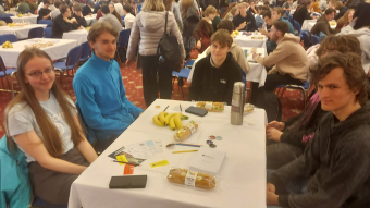 Junioři i senioři oslavili soutěží MDM