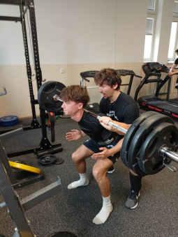 Soutěž v posilovně Posilovna 2.jpg.