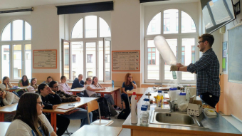 Hodina moderní chemie 